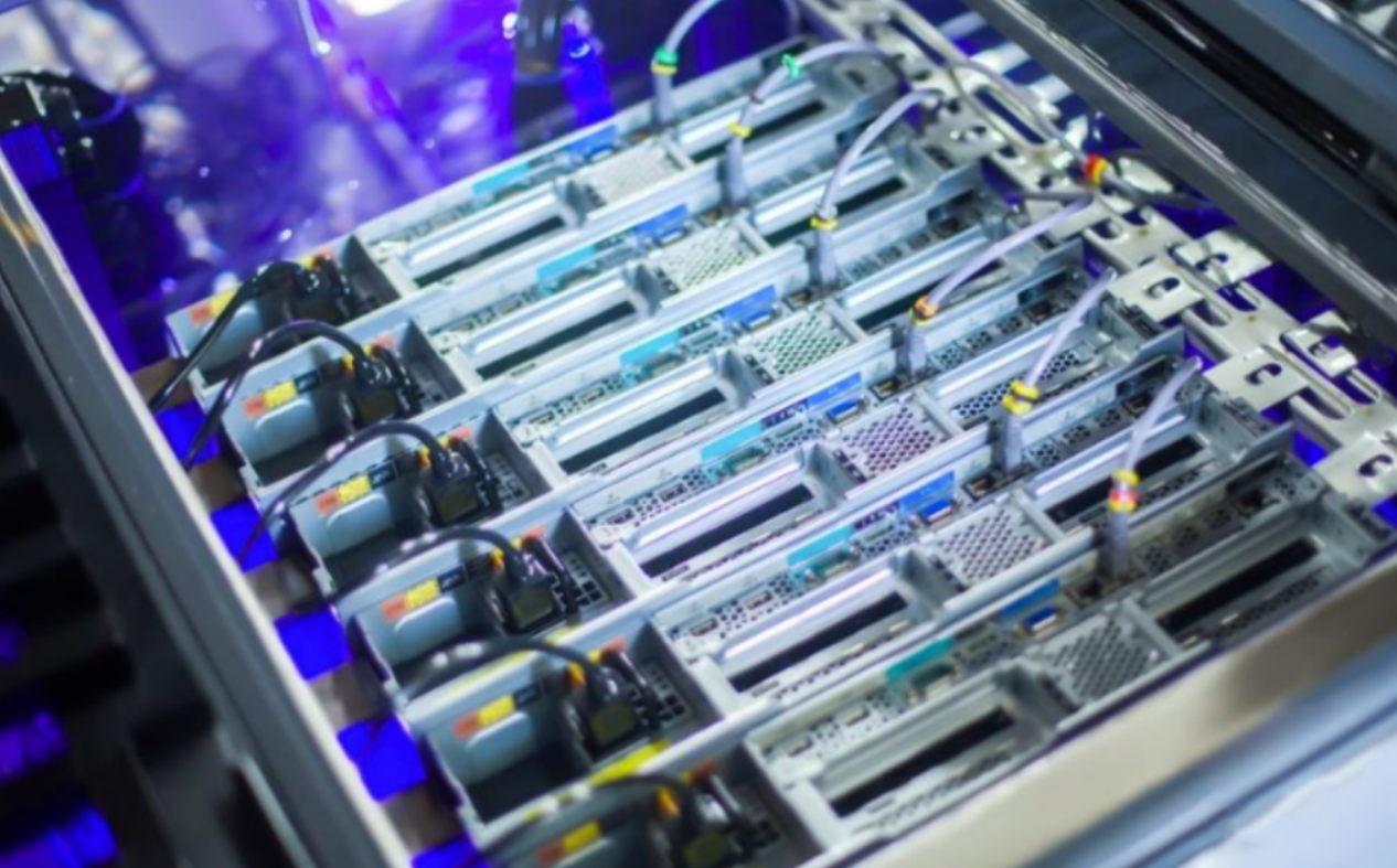 浸漬液体冷却の概略図: