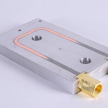 高性能コールドプレートのための 10 の重要な設計要素