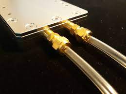 水道管付き液体コールドプレート