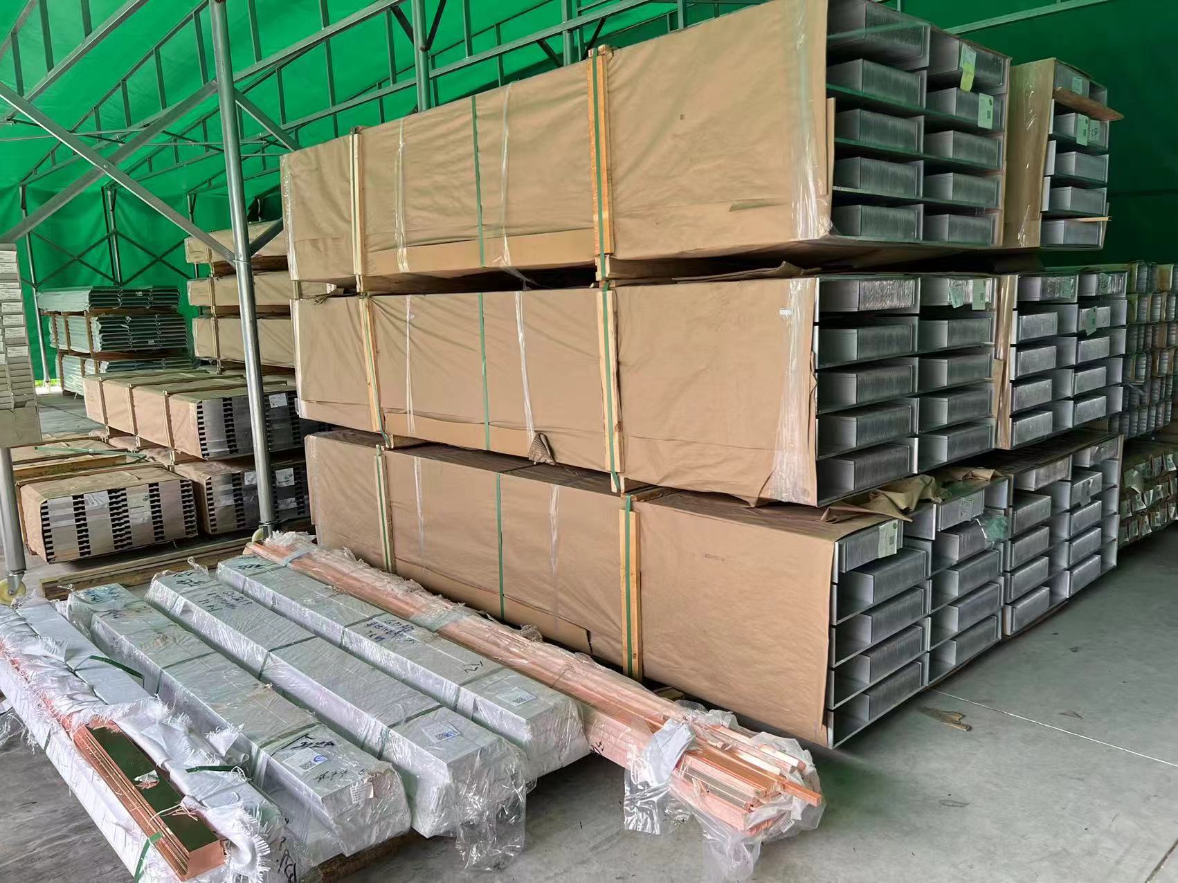 スキーのフィンヒートシンク