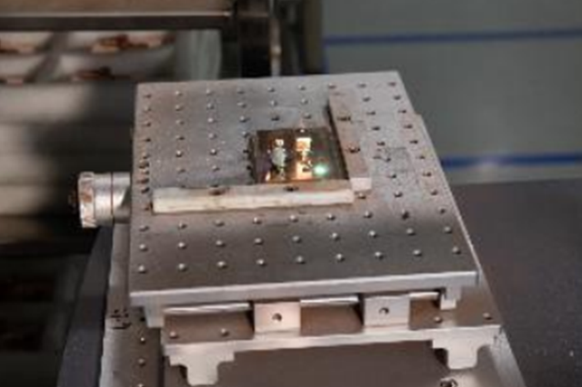 QRコードレーザーマーキング