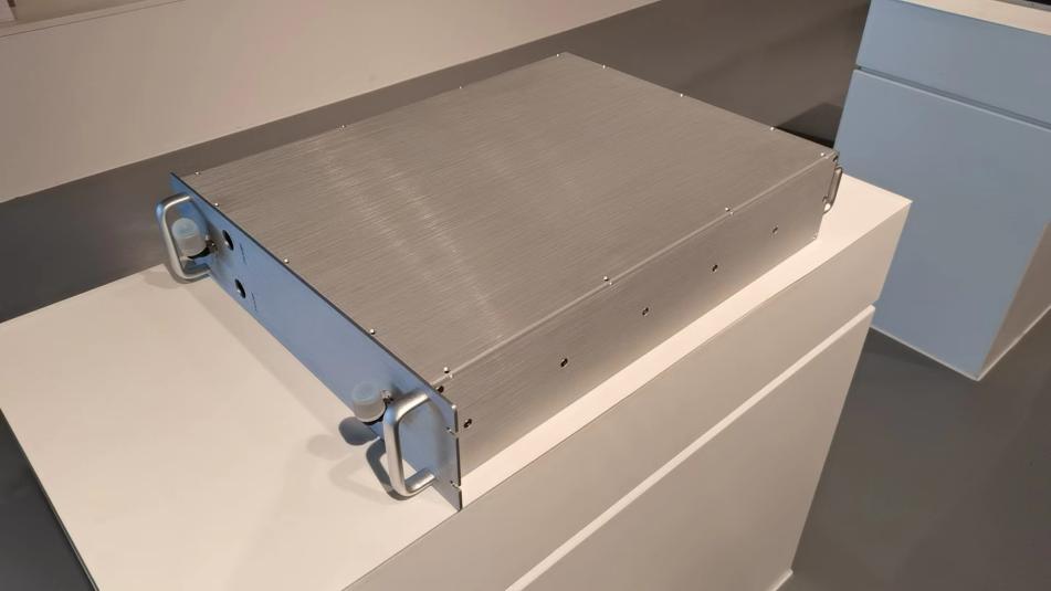 ヒートシンクのブラッシング処理