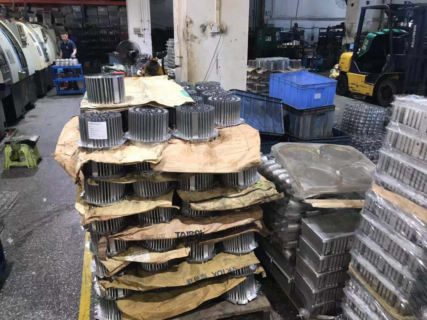 50W LED照明のコールドフォーミングヒートシンク